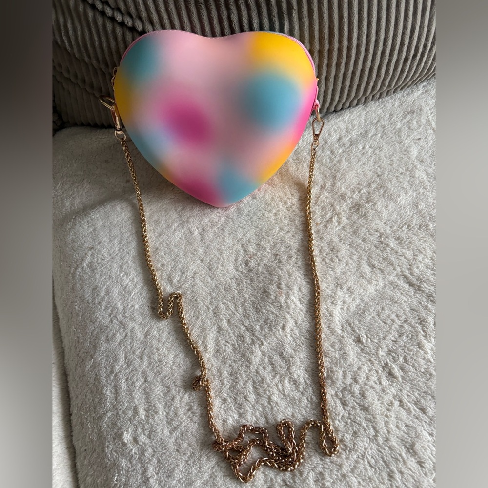 Heart shaped crossbody purse in good condition